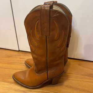FRYE 7075 Genuine Leather Western Boots Acorn Women’s Size 6
